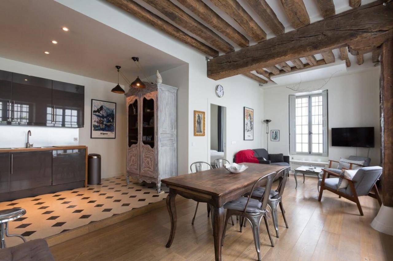 Charming Appartment In Le Marais Париж Екстериор снимка